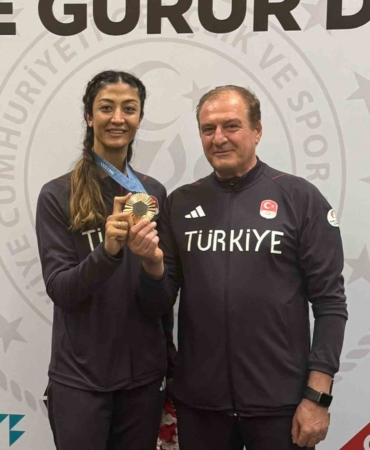 Metin Şahin: "Olimpiyatlardan madalya ile dönme geleneğimizi sürdürdük"