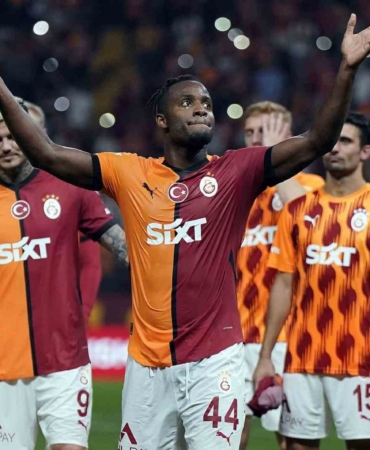 Michy Batshuayi, çok fazla gol atıp şampiyon olmayı hedefliyor