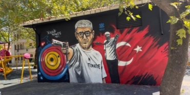 Milli Sporcu Yusuf Dikeç’e Altıeylül Belediyesi’nden anlamlı jest