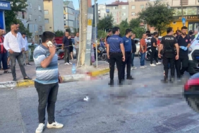 Motokurye tartıştığı 2 kişiyi bıçakladı