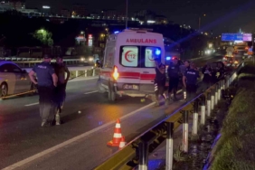 Motosiklet hafif ticari araca çarptı: 1 ölü, 1 yaralı