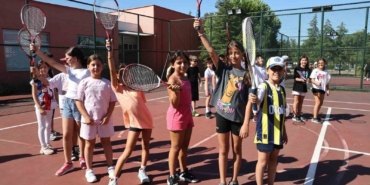 Nilüfer Yaz Spor Okulları’na 7 bin 500 öğrenci katıldı