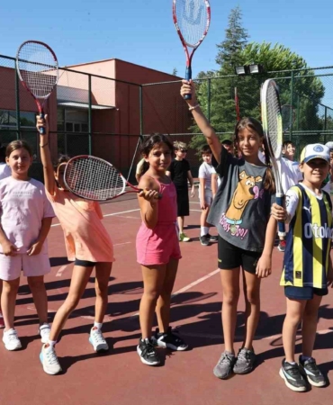 Nilüfer Yaz Spor Okulları’na 7 bin 500 öğrenci katıldı