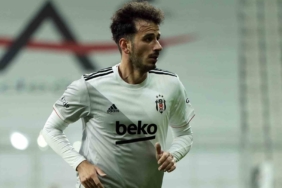 Oğuzhan Özyakup, futbolu bırakma kararı aldı