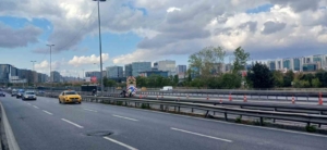 Ölümlü metrobüs kazası sonrası İBB’den ışıklı işaret levhalı önlem