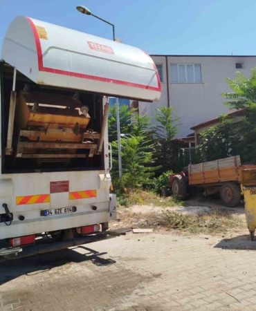 Osmaneli’nde tüm çöp konteynerleri temizlendi