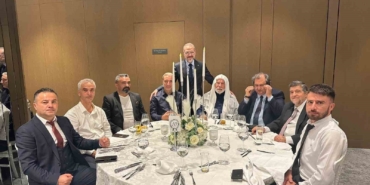 Osmanoğlu ve Öztürk ailelerinin mutlu günü