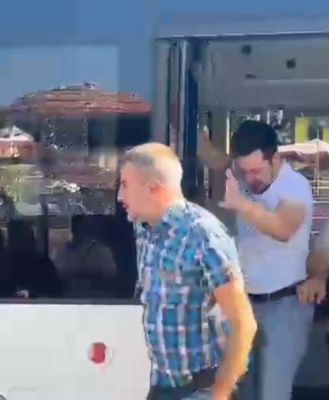 Otobüste yer kavgası