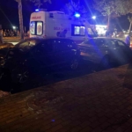 Park halindeki araçlara çarptı: 1 yaralı