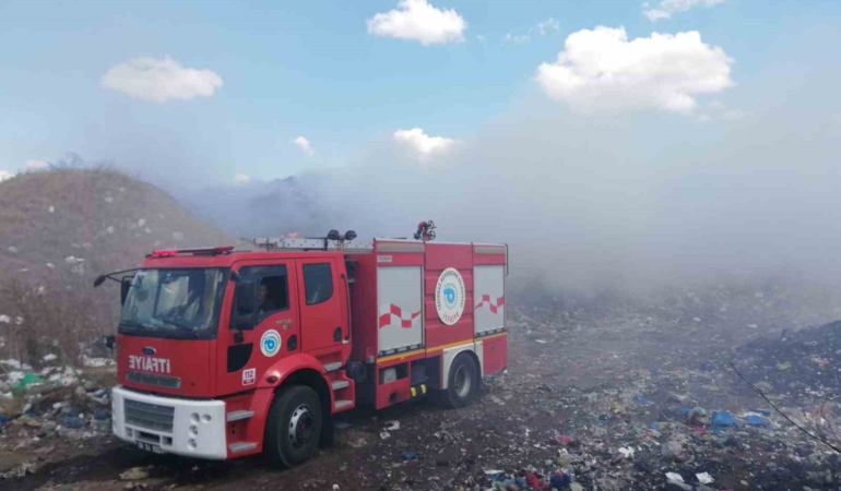 Pehlivanköy’de çöplük alanda yangını