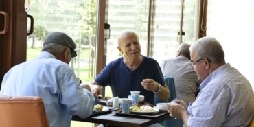 Pendik Belediyesi’nden emeklilere sosyal tesislerde yüzde 25 indirim