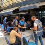 Polis dolandırıcılığa karşı broşür dağıttı