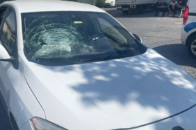 Polis otosu ile otomobil çapıştı: 2 yaralı