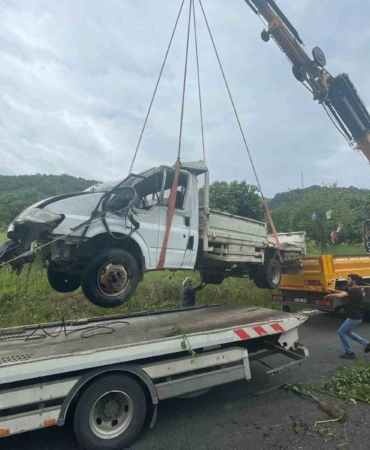Rümeysa’nın cinayete kurban gittiği kamyonetin olay yerindeki yeni fotoğrafları ortaya çıktı