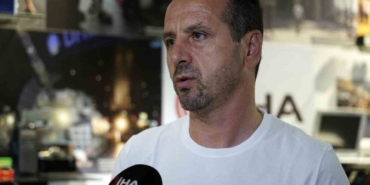 Saffet Akyüz: "Fesih hakkı kullanan oyunculara cephe oluşturuluyor"