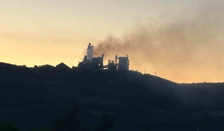 Safi Çimento Fabrikası’nın saldığı duman köylüleri canından bezdirdi