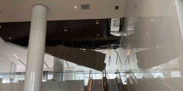 Sağanak yağmur sonrası Finans Merkezinde AVM tavanı çöktü