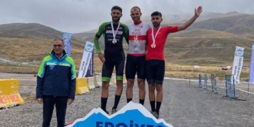 Sakarya Büyükşehir’in yıldızları her gün yeni bir başarıya pedal çeviriyor