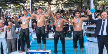 Sakarya Büyükşehirli güreşçi Balıkesir’de adını tarihe yazdı