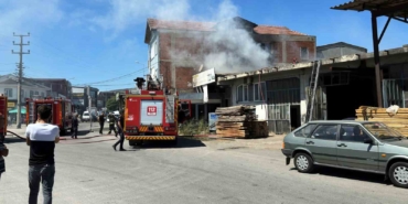 Sakarya’da korkutan yangın: Bölgeye çok sayıda itfaiye sevk edildi