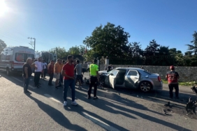 Sakarya’da minibüs ile otomobil kafa kafaya çarpıştı: 5 yaralı