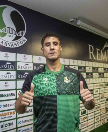 Sakaryaspor, defans oyuncusu Alper Uludağ’ı renklerine kattı