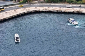 Sarıyer’de batan teknede kaybolan şahsı boğazda arama çalışmaları havadan görüntülendi