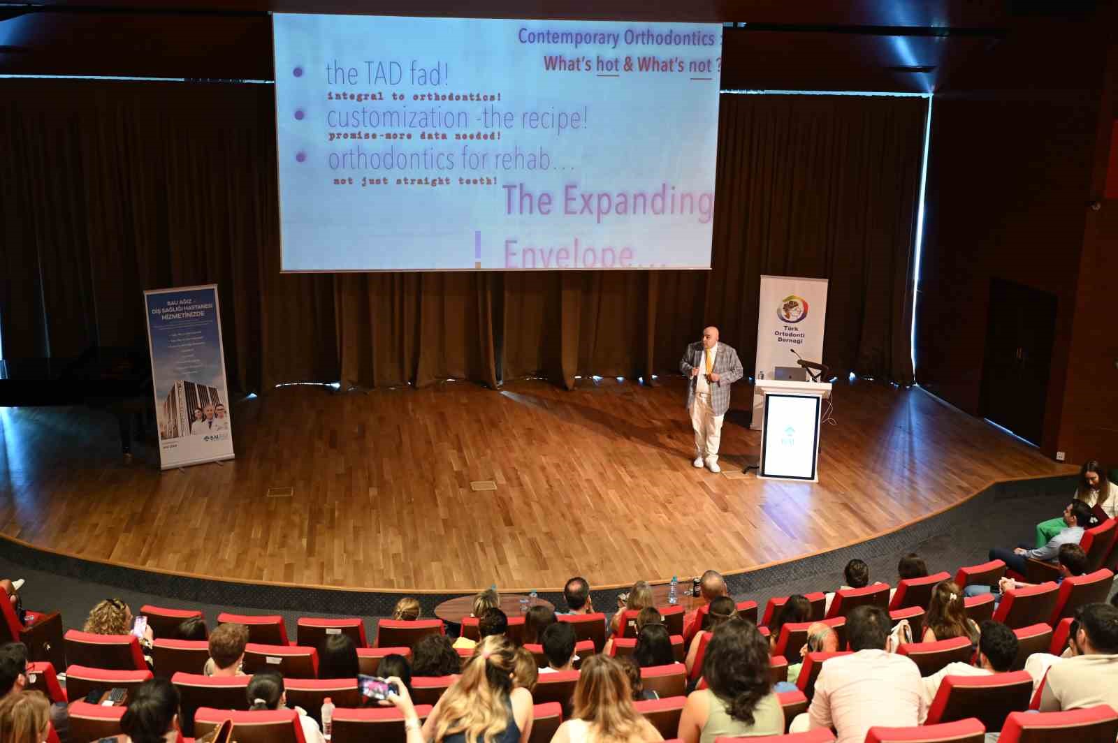 Şeffaf plaklar diş teli kaygısını ortadan kaldırıyor