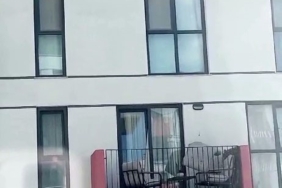 Silivri’de ilginç hırsızlık kamerada: Oltayla evde olmayan komşusunun minderini çaldı