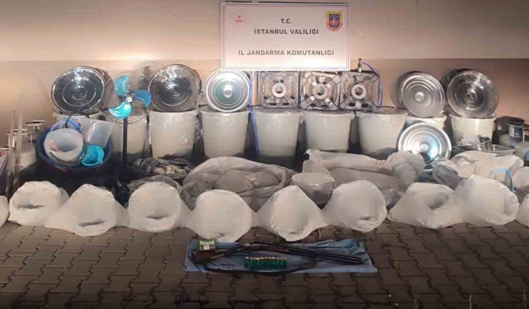 Silivri’de villada 1 ton 50 kilo uyuşturucu ele geçirildi
