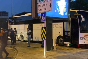 Şişli’de şehirlerarası otobüs seyir halindeyken alev aldı