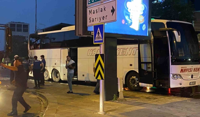 Şişli’de şehirlerarası otobüs seyir halindeyken alev aldı