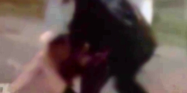 Sokak ortasında kız kavgası: Saç baş yoldular