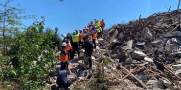 SPAK ekibi büyük depremin yıl dönümünde tatbikata katıldı