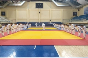 Sporcular ustalık derecelerini yükseltmek için eğitime başladı