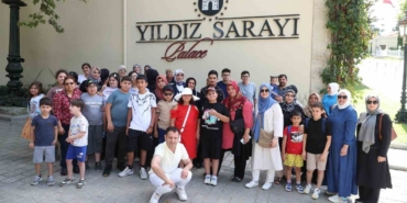 Sultangazi Belediyesi engelli bireylere Yıldız Sarayı’nı gezme fırsatı sundu