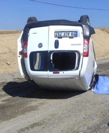 Takla atan araçta hayatını kaybetti