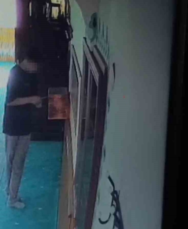 "Tamirciyim" dedi, 6 dakikada 5 bin liralık hırsızlık yaptı