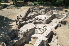 Tarihe ışık tutan Bathonea Antik Kenti’nde kazılar yeniden başladı