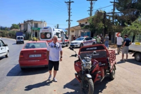 Tarladan dönen aile kaza yaptı: 1 yaralı