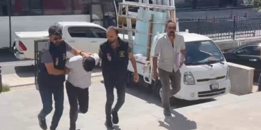 Tekirdağ’da pencereden açılan ateşle ölen şahıs toprağa verilirken, yakalanan katil zanlısı tutuklandı