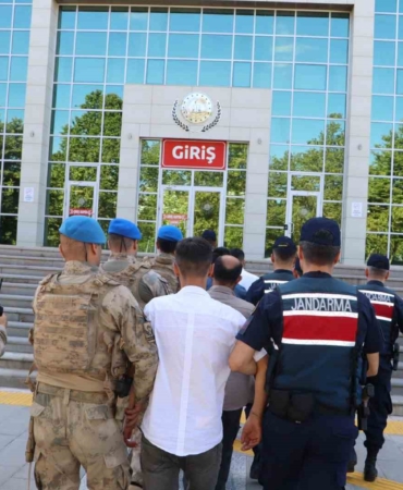 Tekirdağ’da terör propagandasına operasyon: 4 gözaltı