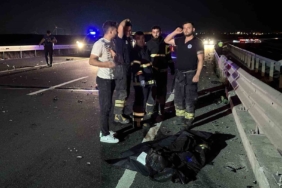 Ters yöne giren motosikletli arabayla kafa kafaya çarpıştı: 1 ölü, 5 yaralı