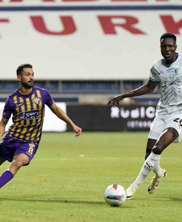 Trendyol Süper Lig: Eyüpspor: 0 - Bodrum FK: 1 (İlk yarı)