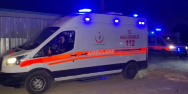 Tuzla’da göçük altında kalan 2 işçinin cenazeleri adli tıpa kaldırıldı