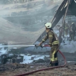 Tuzla’da iş yeri alev alev yandı