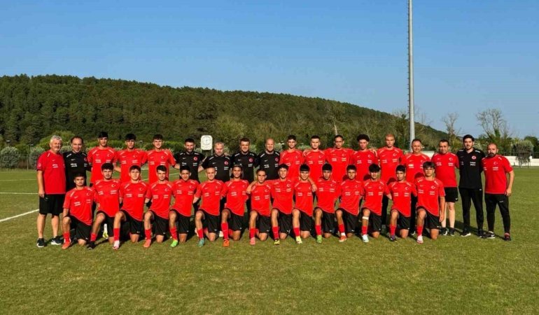 U17 Milli Takımı, Kuzey İrlanda maçları hazırlıklarını Riva’da sürdürüyor