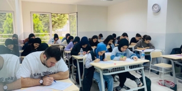 Ümraniye Belediyesi ile 280 öğrenci üniversiteli oldu