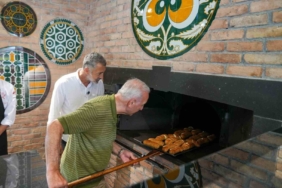 Ümraniye Belediyesi’nden özel bir lezzet: Taş fırında simit