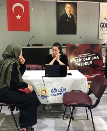 Üniversite adaylarının rehberi oldular